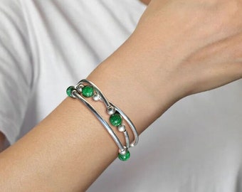 Grünes Jade Triple Wrap Stretch Perlenarmband, Tube Halskette, 8mm, Edelstein Silber Tube Noodle Bead Armband, Stretch Armband
