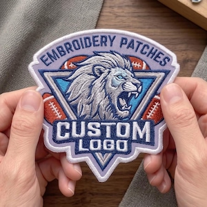 Op maat gemaakte geborduurde patches – logo, naam, mascotte (strijkbaar of opnaaibaar)