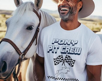 Camiseta de equipo de boxes de ponis, camiseta de ayudantes de espectáculos ecuestres, camiseta unisex teñida para amantes de los caballos, camiseta de preparación para espectáculos ecuestres, equitación