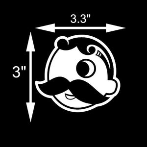 Puede incluir: Una cara de dibujos animados blanca con un gran bigote, un solo ojo y una boca sonriente, sobre un fondo negro. La pegatina mide 7,6 cm de alto y 8,4 cm de ancho.