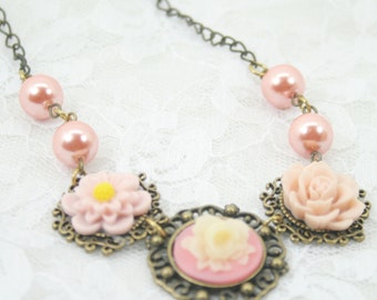 Vintage flower  Necklace