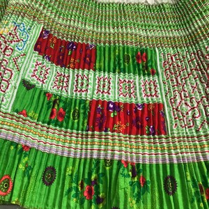 Hmong skirt image 5