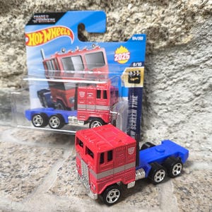 Hot Wheels Optimus Prime | 1/64 Diecast Collectible | Transformers Icon – The Leader of the Autobots