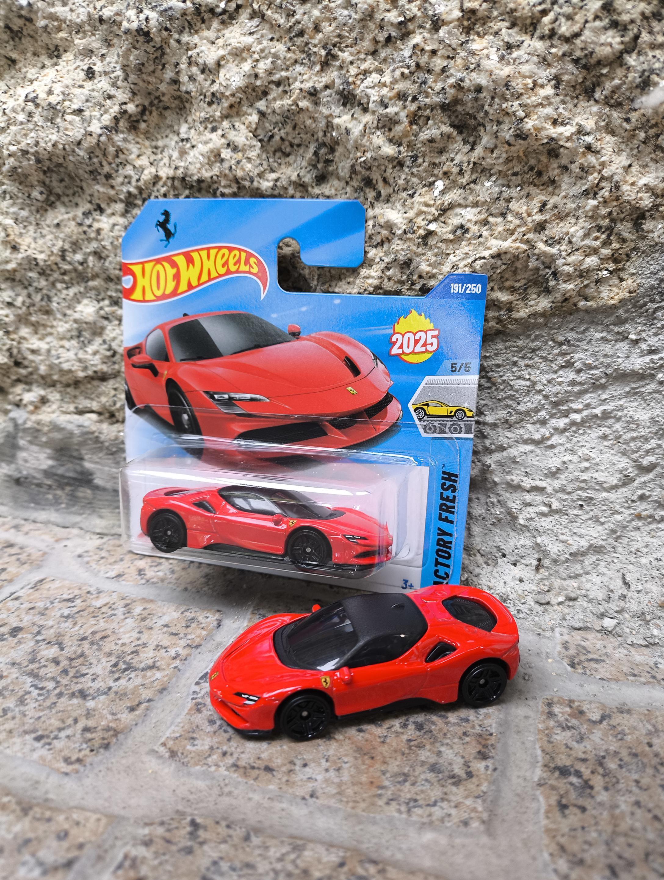 Hot Wheels Ferrari SF90 Stradale | 1/64 Diecast Supercar | Hybrid