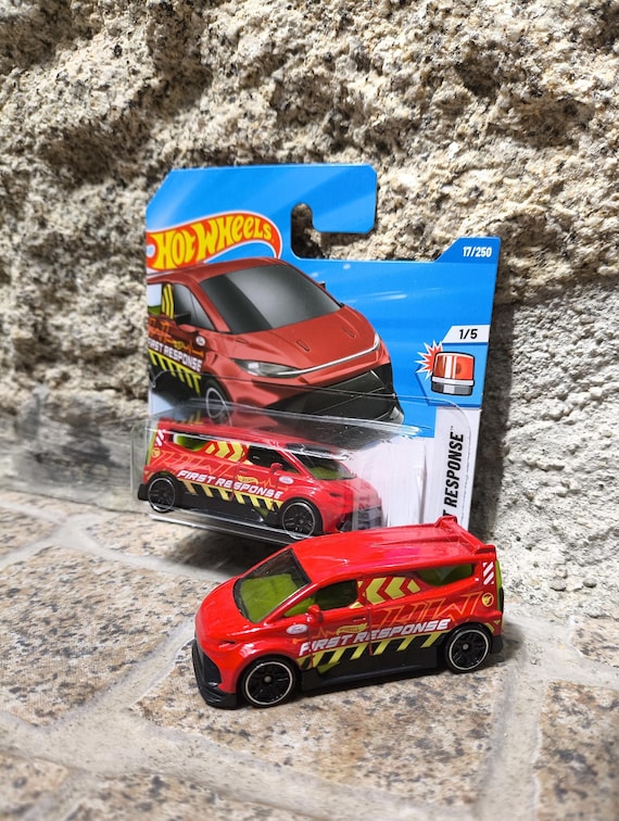 Hot Wheels Treasure Hunt Ford Performance Supervan 4 | 1/64