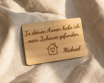 Gift for boyfriend or girlfriend | Personalized wooden card with engraving | Photo, song or message | Valentine's Day & anniversary gift