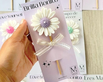 Daisy Flower Candle Wedding Favor – Elegant Wedding Gift, Personalized Wedding Keepsake, Floral Candle Gift for Wedding Guests