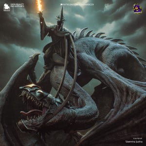 Puede incluir: Ilustración digital de una escena de fantasía oscura con una figura con armadura oscura montando un dragón. La figura sostiene una espada en llamas en alto. El dragón tiene una boca amenazante. Incluye el texto "HIGH-QUALITY PRE-SUPPORTS" y "PATREON.COM/BULKAMANCER".