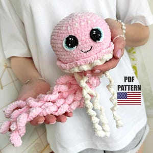 Crochet jellyfish pattern, Crochet ocean animals, Sea animals crochet pattern