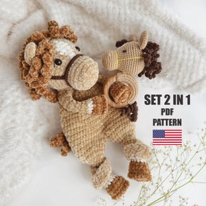 Set 2 in 1 di modelli di cavalli all'uncinetto, modello di peluche all'uncinetto, modello di sonaglio a forma di cavallo all'uncinetto, giocattolo a forma di cavallo amigurumi
