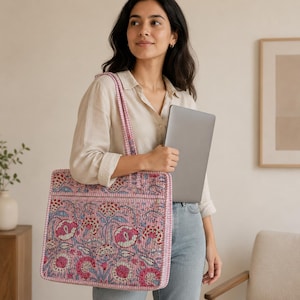 Bolsa para laptop em algodão com estampa floral rosa feita à mão, Bolsa para laptop em algodão com estampa floral, Capa acolchoada com alça, Bolsa para laptop acolchoada com alça