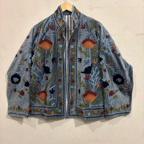 Floral Embroidered Velvet Suzani Jacket, Bohemian Winter Jacket, Handmade Suzani Embroidery Jacket, Reversible Velvet Jacket for women, Coat