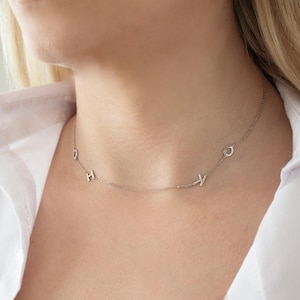 Collar con símbolo de letra en oro de 14 quilates, cadena con símbolo de inicial, collar con letra, collar personalizado, joyería personalizada, regalo para el Día de la Madre