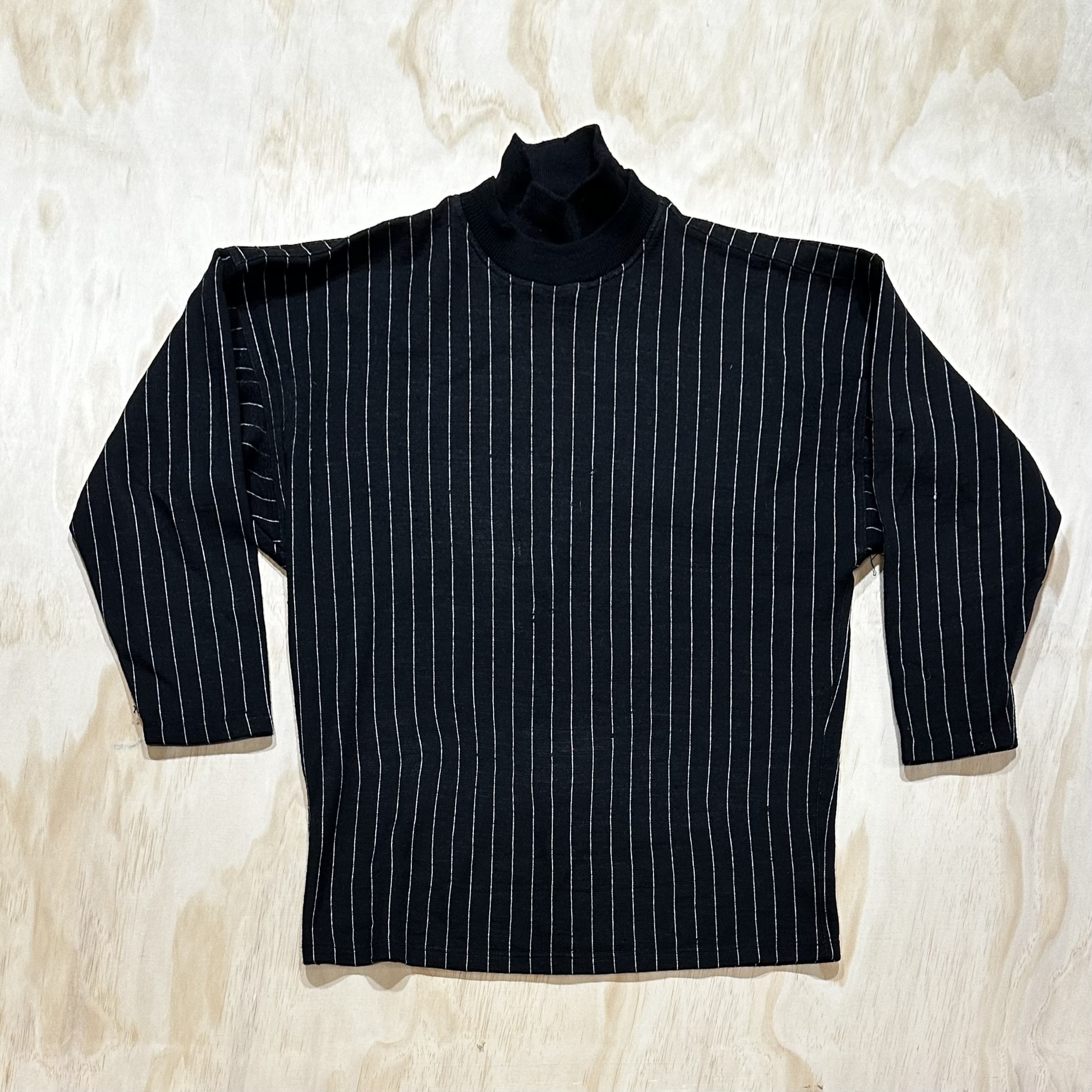 Vintage GIANNI VERSACE タートルネック ライン ニット VTG 80s Authentic Versace Turtleneck Black Pinstriped Gianni