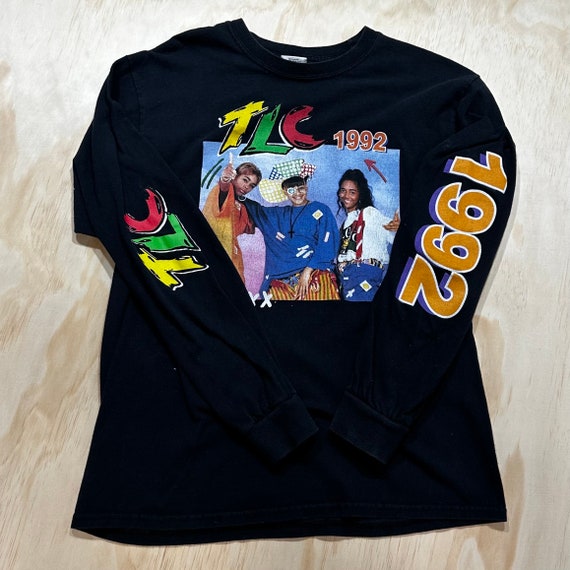 Cross Colours TLC 1992 Spellout Graphic Long Sleeve T-Shirt