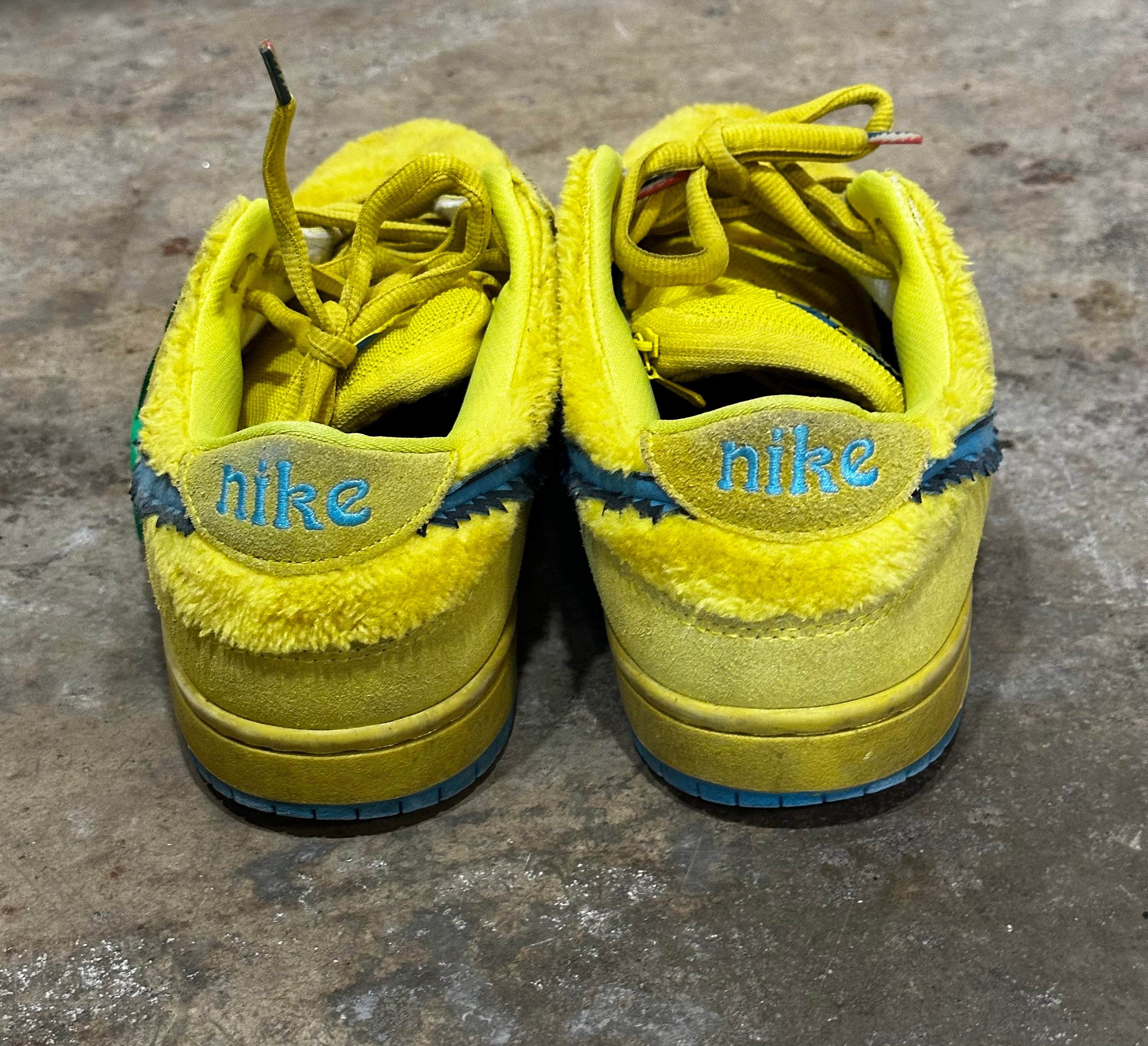 Grateful Dead × Nike SB Dunk Low \"Yellow Nike x Grateful Dead SB Dunk Low 
