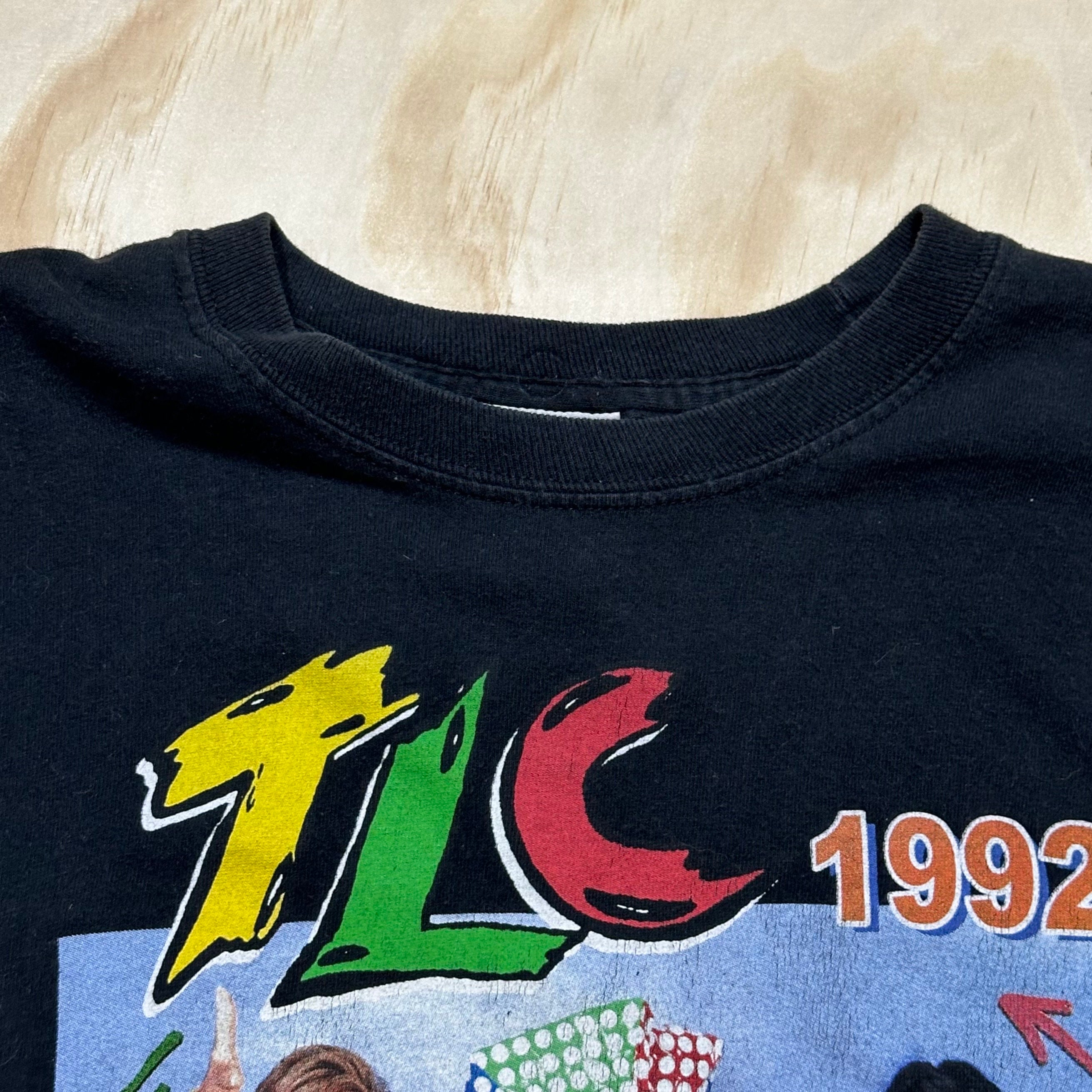 Cross Colours TLC 1992 Spellout Graphic Long Sleeve T-Shirt