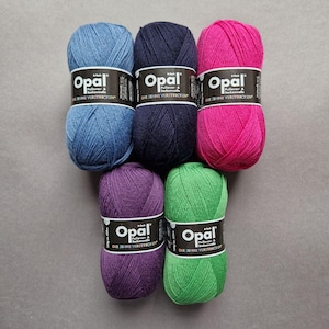 Opal Uni 6-ply sock yarn, 150g/420m