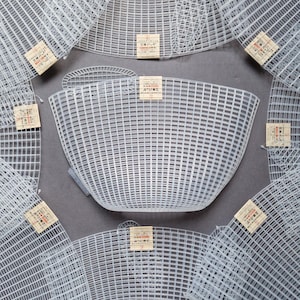 Hamanaka 3D bag plastic canvas 28.5×45 cm, transparent