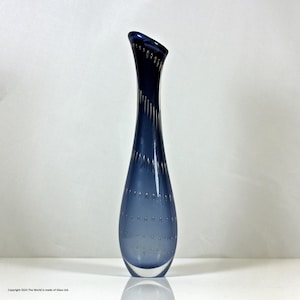 Vicke Lindstrand for Kosta, blue controlled bubble vase