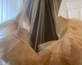Ruffle Wedding Veil: Beige Glitter Tulle, Shimmer Edge