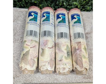 Cenefa de papel pintado Chesapeake Floral Ivy Leaf, 4 rollos, estilo cottagecore, troquelada con borde festoneado.