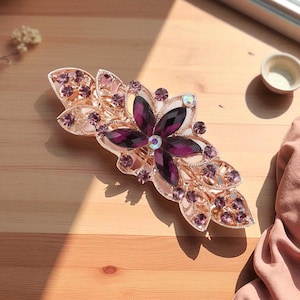 Rhinestone Butterfly Flower Hair Claw Clip – Sparkly Alloy Barrette for Women | Bold Crystal Hair Accessory | Gift for Glam Style