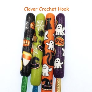 Crochet Hook, Polymer Clay Covered Clover Amour Crochet Hook, Ergonomic Crochet Hook,Halloween, Pumpkins, Witches, Ghost