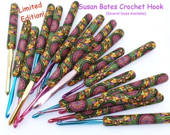 Crochet, recouvert de pâte polymère, crochet Susan Bates, kaléidoscope, abstrait, coloré, édition limitée