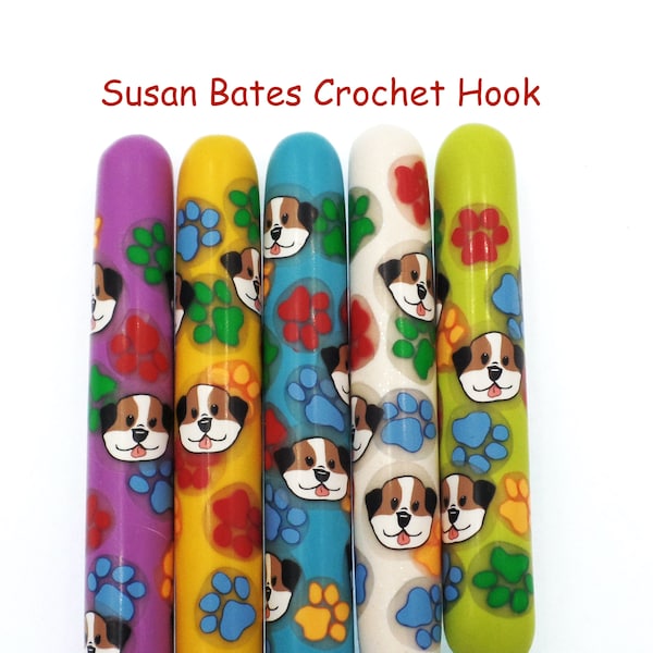 Crochet Hook, Polymer Clay Covered Susan Bates Crochet Hook, Ergonomic Crochet Hook, Dog, Pet, Paw Prints, Animal