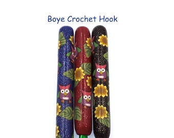 Crochet Hook, Polymer Clay Covered Boye Crochet Hook, Crochet Hook sizes B-N,  Owl Design, Night Owl