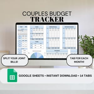 Puede incluir: Un monitor de computadora muestra una hoja de cálculo "Couples Budget Tracker". La pantalla muestra secciones de planificación financiera para ingresos, ahorros e inversiones. El texto en la pantalla incluye "Split Your Joint Bills!" y "Tab for Each Month!". El banner inferior dice "Google Sheets • Instant Download • 14 Tabs."