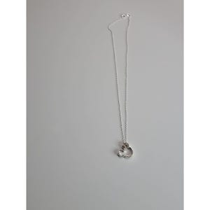 Disney Minnie Mouse Rhinestone Necklace Silver Tone Bow Pendant immagine 7