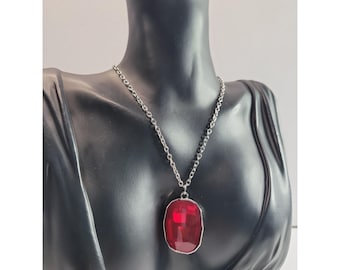 Red Faceted Glass Pendant Necklace Silver Tone Statement Jewelry Ruby Color
