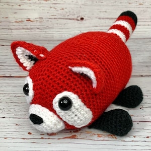 CROCHET PATTERN ONLY Bruce the Huggy Red Panda