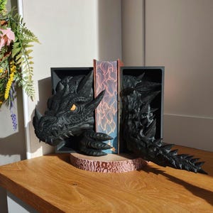 Fermalibri a forma di drago / Quarta ala Tairn / Fermalibri fantasy stampati in 3D / Regalo per appassionati di libri