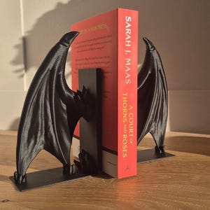 Wing Book Ends - ACOTAR - Fantasy Book Holder Set