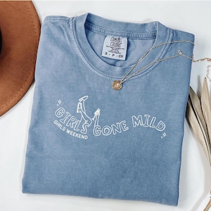 May include: A rustic wooden sign with the text "Welcome to our home" in a handwritten style. The sign is painted white with a distressed finish, and features a simple, elegant design. The sign is perfect for adding a touch of warmth to any home.