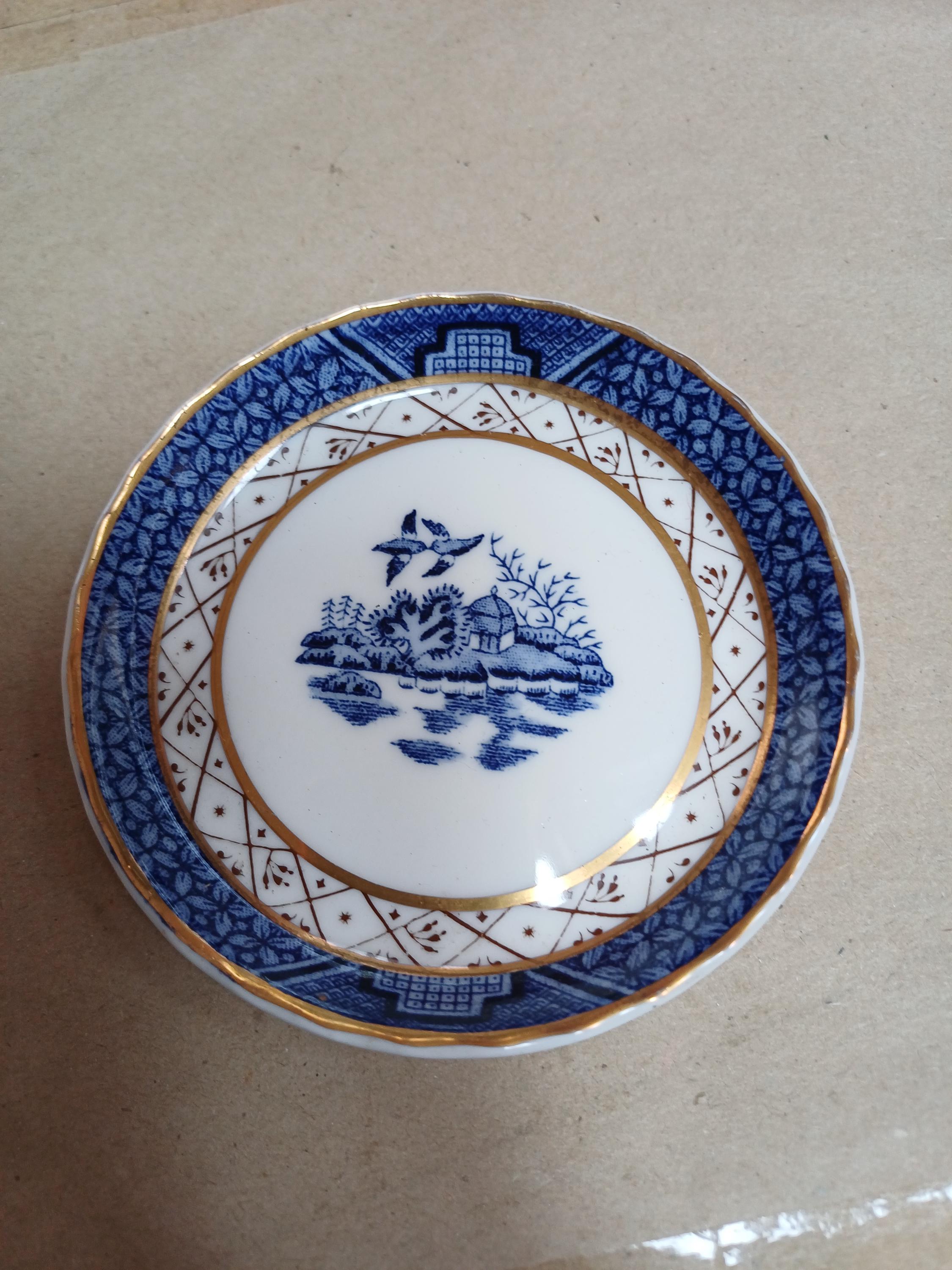 Lot De 10 Assiettes Anciennes Real Old Willow – Porcelaine Anglaise – Motif Floral Bleu – 5 Assiettes Table 24,5 Cm & 5 Assiettes Présentation 26,5 Cm