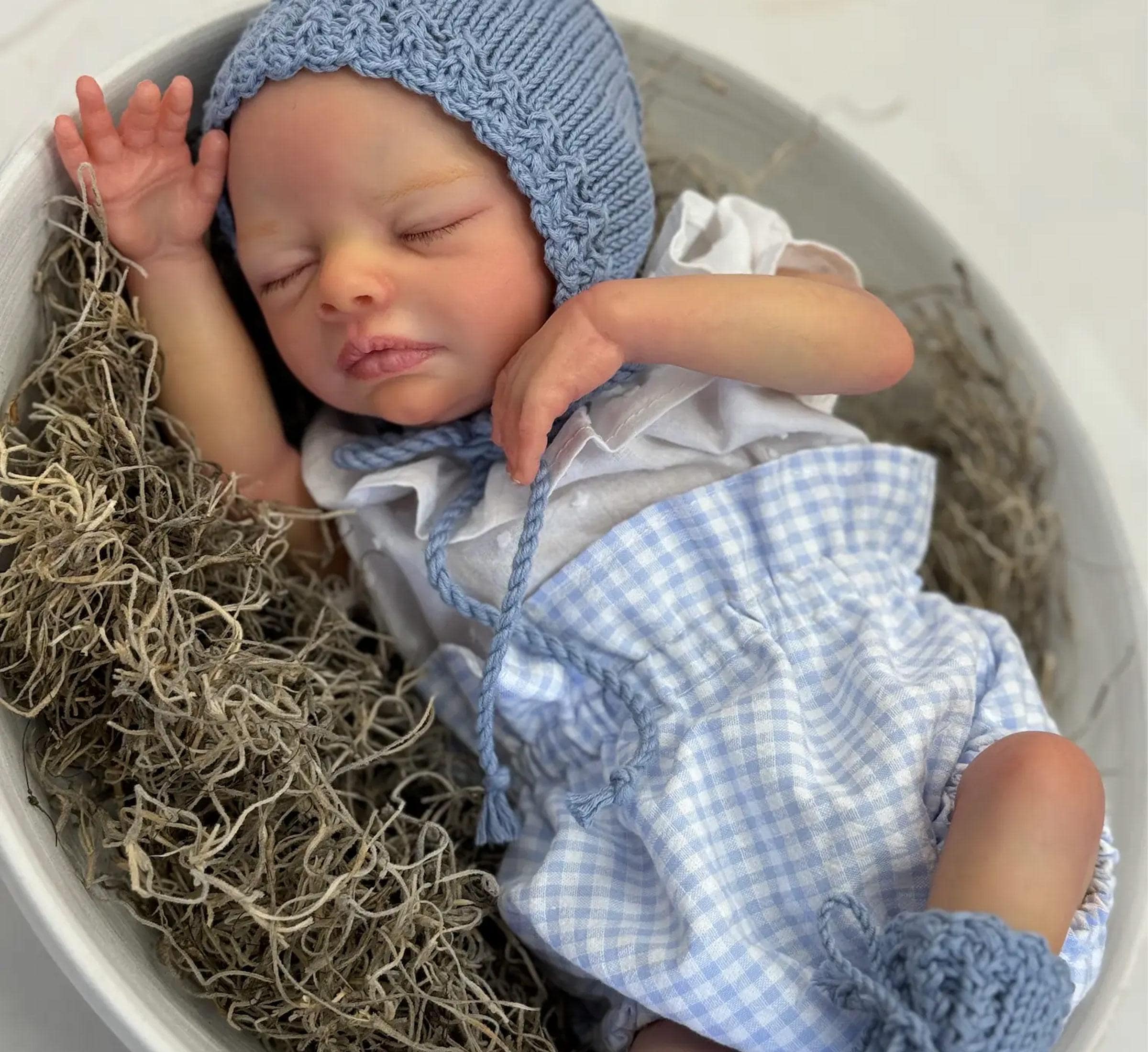 リボーンドール おねんね顔のベビーちゃん45cm ニット帽