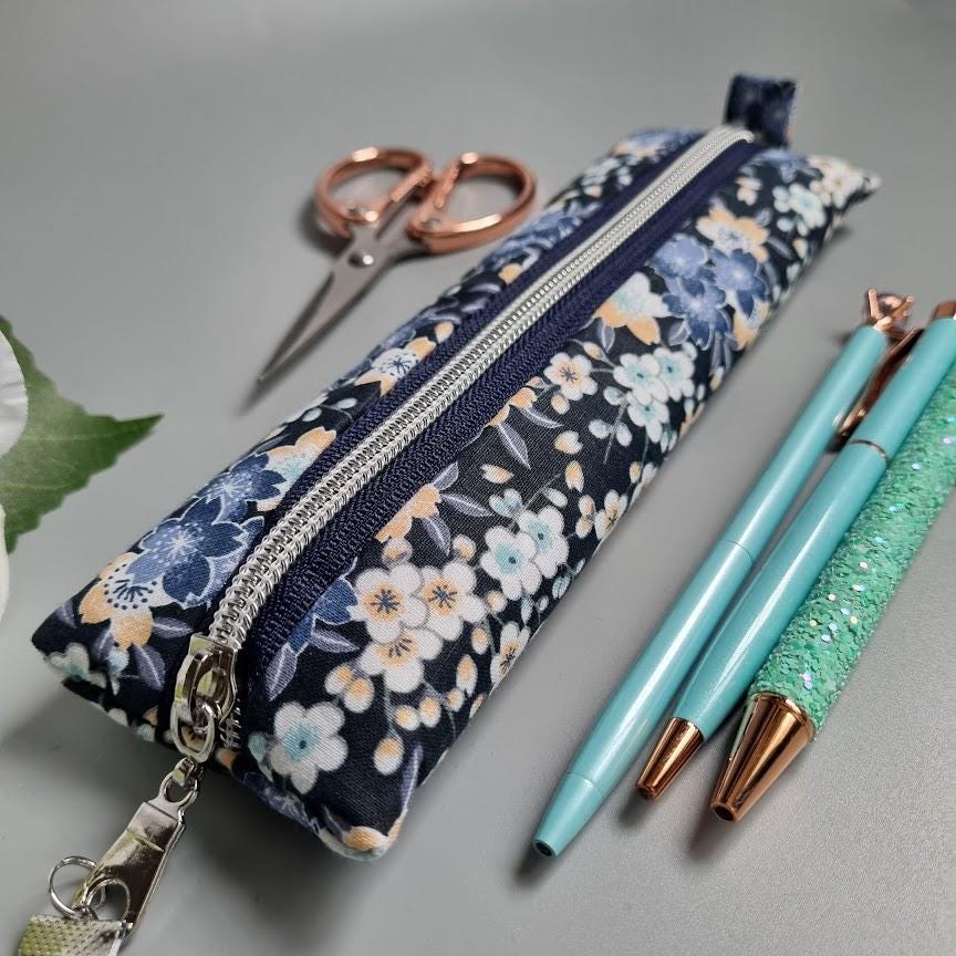 Lot De 5 étuis à Stylo En Velours Bleu - Bijoux Des Lys - Neuf Avec Housse