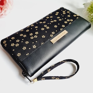 Cartera todo en uno con cremallera para mujer en polipiel negra y algodón, un regalo útil y artesanal para ella o un original regalo para el Día de la Madre.