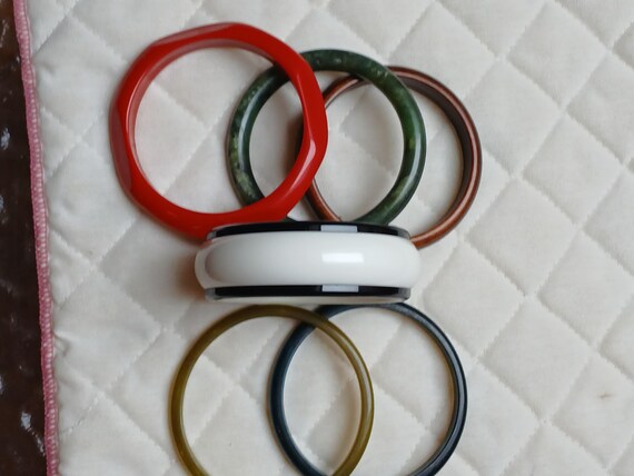 Plastic braclets - image 3