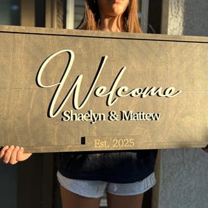 Personalisiertes Namensschild aus Holz, Holzschild für Familie, Hochzeitsgeschenk, Personalisiertes Hochzeitsgeschenk