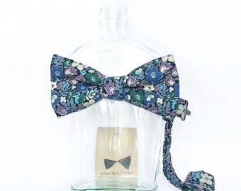 Janis - Blue Floral Men's Bow Tie