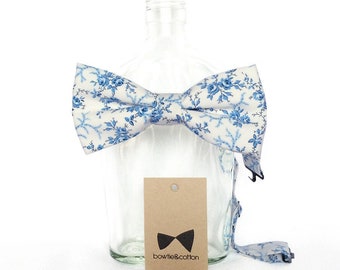 Elliot - White Blue Floral Men's Bow Tie