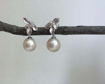 12.1mm Edison Strong luster white Pearl dazzling floral S925 silver earrings stud unique gift for her.