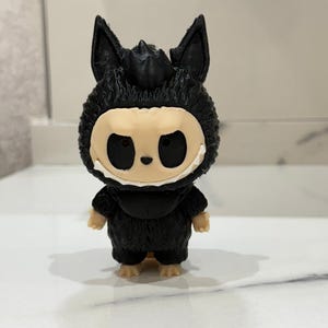 3D Printed Labubu Figure – Cute Kawaii Collectible Toy – Custom Color Gift for Desk or Shelf