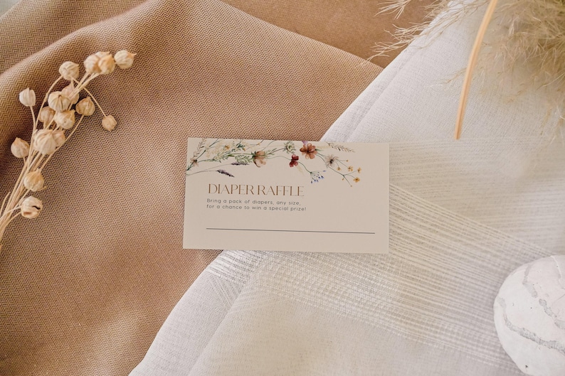 Invito Baby In Bloom / Invito Baby Shower / Libri per neonati / Lotteria dei pannolini / Modelli personalizzabili Beige con fiori di campo #Mila immagine 5