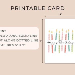 Pode incluir: Cart&atilde;o de anivers&aacute;rio imprim&iacute;vel com fundo branco e o texto "Happy Birthday" em escrita cursiva preta. O cart&atilde;o apresenta uma fileira de 10 velas coloridas com chamas.